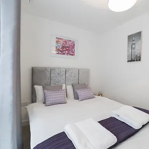 luxury-in2-london-apartment.cambridgehotelsuk.com/